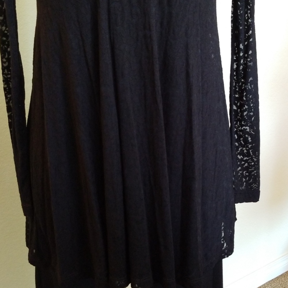 Top - Picture 3 of 6